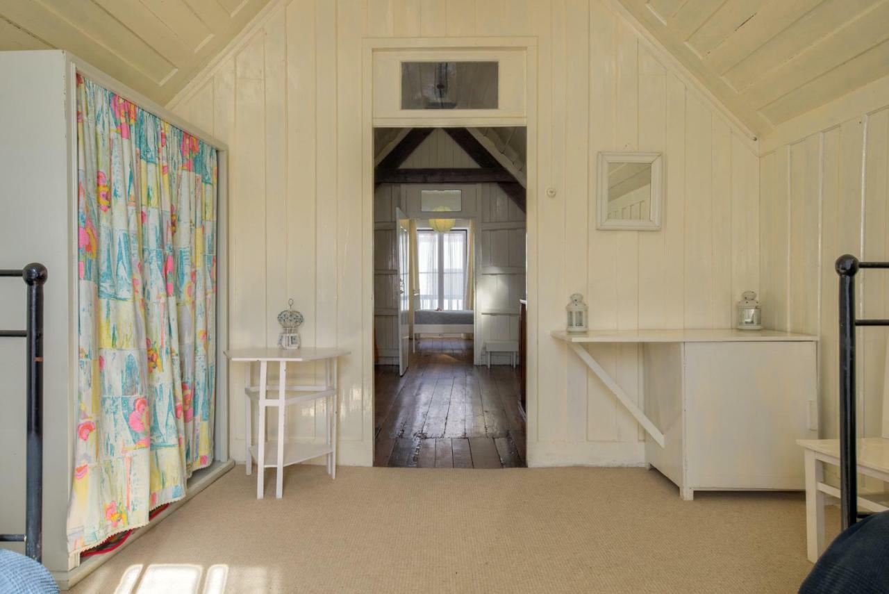 The Beach House Barra Exterior photo